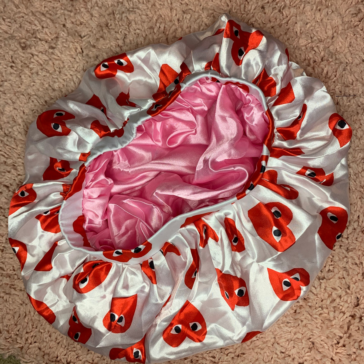 Red and white CDG Matching Durag and Bonnet set – BratzBeautyBox